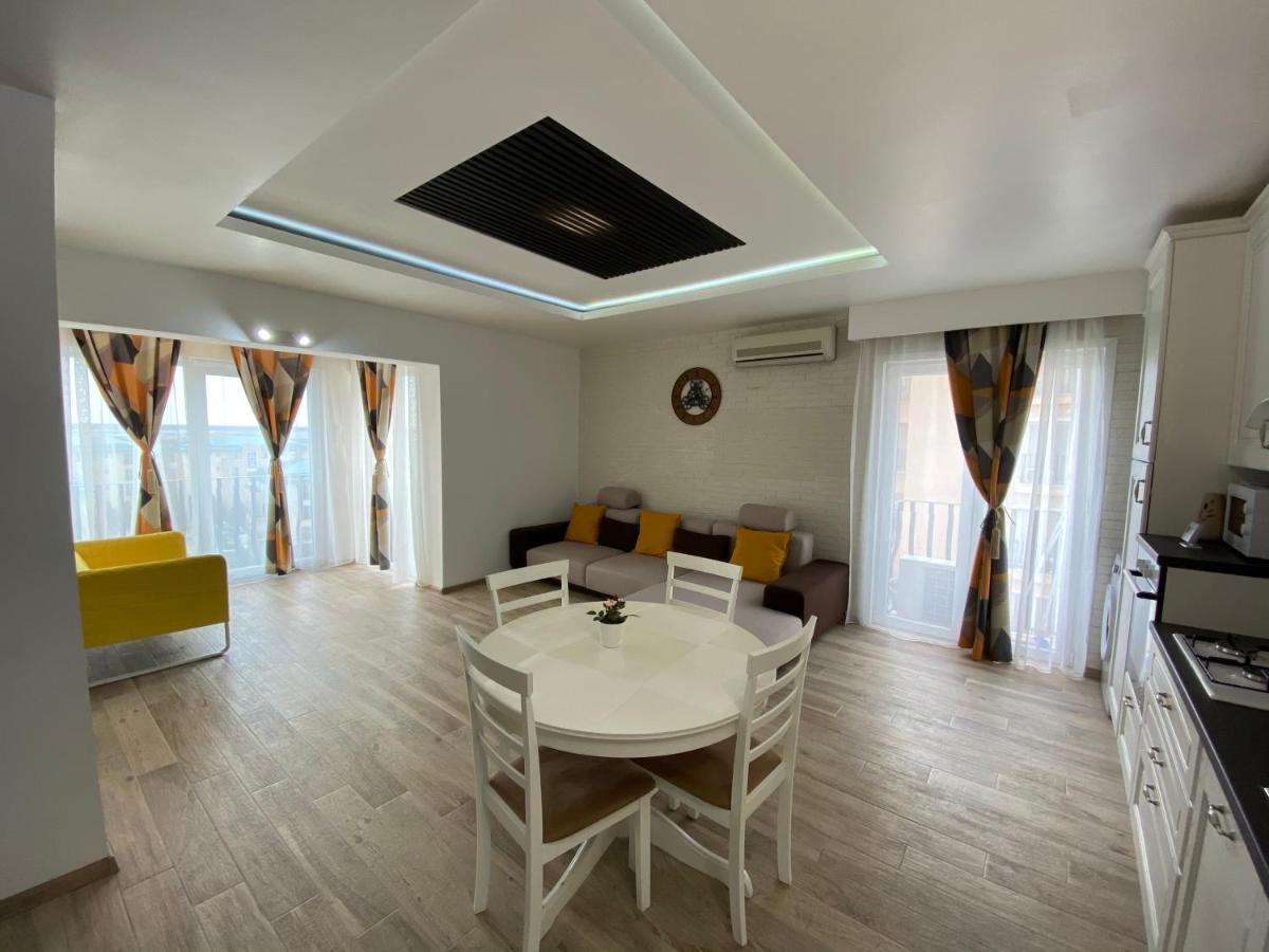 Sunny Deluxe Apartment Cosmopolis Stefanestii de Jos Exteriör bild