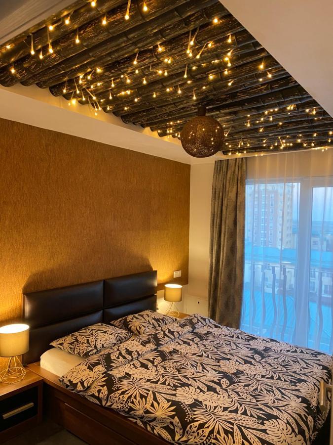 Sunny Deluxe Apartment Cosmopolis Stefanestii de Jos Exteriör bild